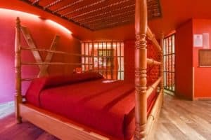 Motel Ferri Hotel Suites CDMX tematica cuarto rojo